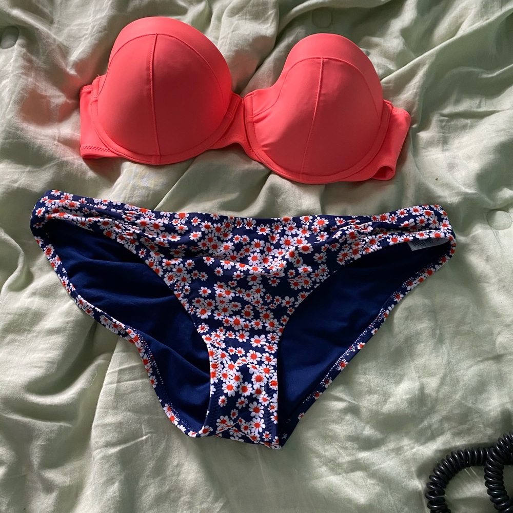 old navy swim suit